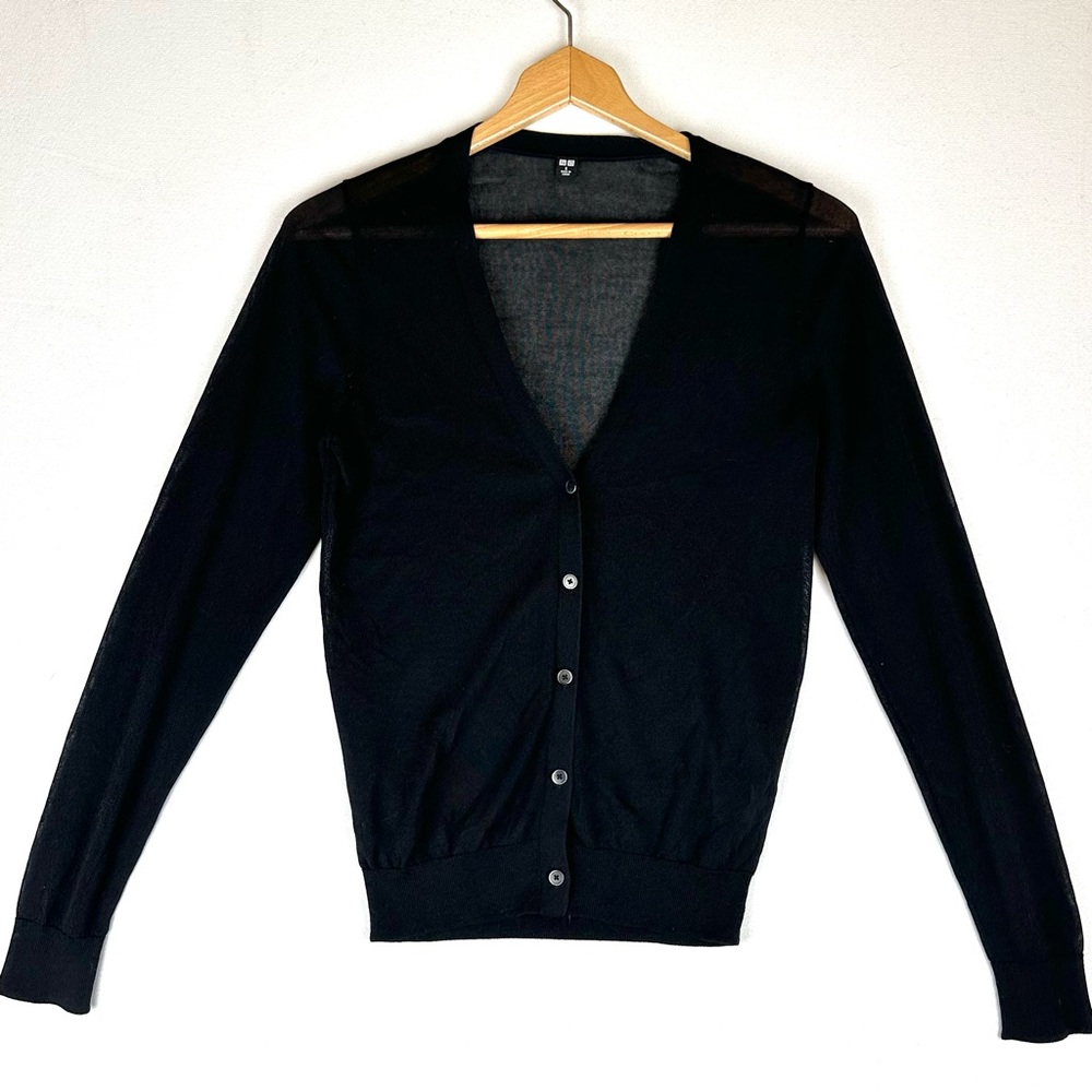 Uniqlo Lightweight Button Down Cardigan Semi Shee… - image 1